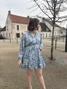 Robe courte imprimée col V